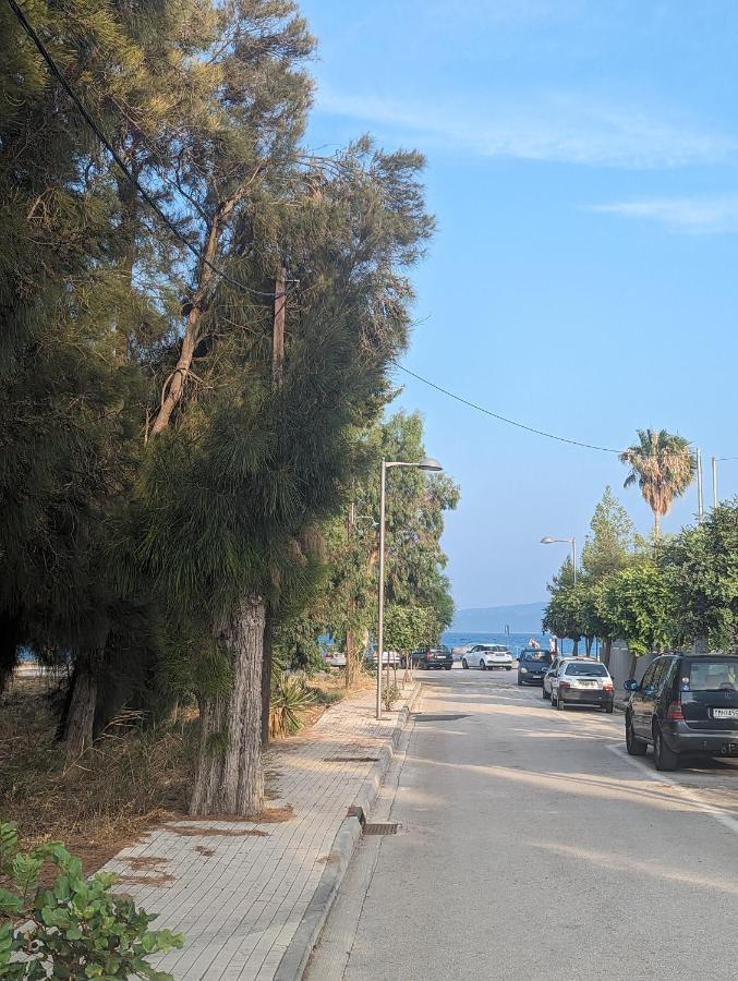 Λευτέρης Villa อีสเมีย ภายนอก รูปภาพ